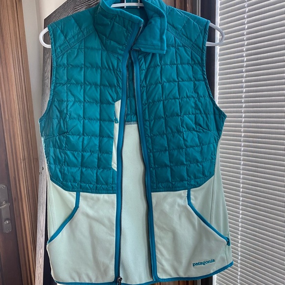 Patagonia Vest - Like New condition! - Picture 2 of 3